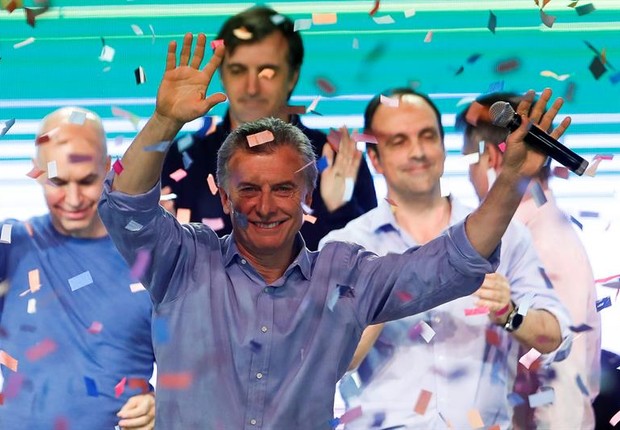 O presidente argentino Mauricio Macri celebra a vitória do Cambiemos nas eleições argentinas (Foto: David Fernández/EFE)
