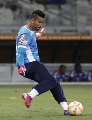 Fábio critica erros “infantis”, mas confia em classificação no Mineirão