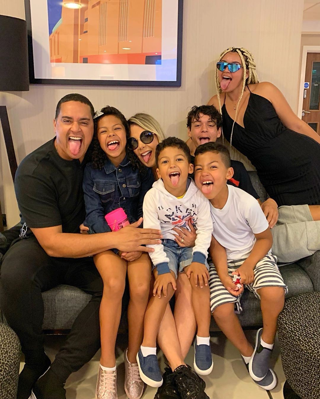 Carla Perez e família em viagem à Londres (Foto: Reprodução/Instagram)