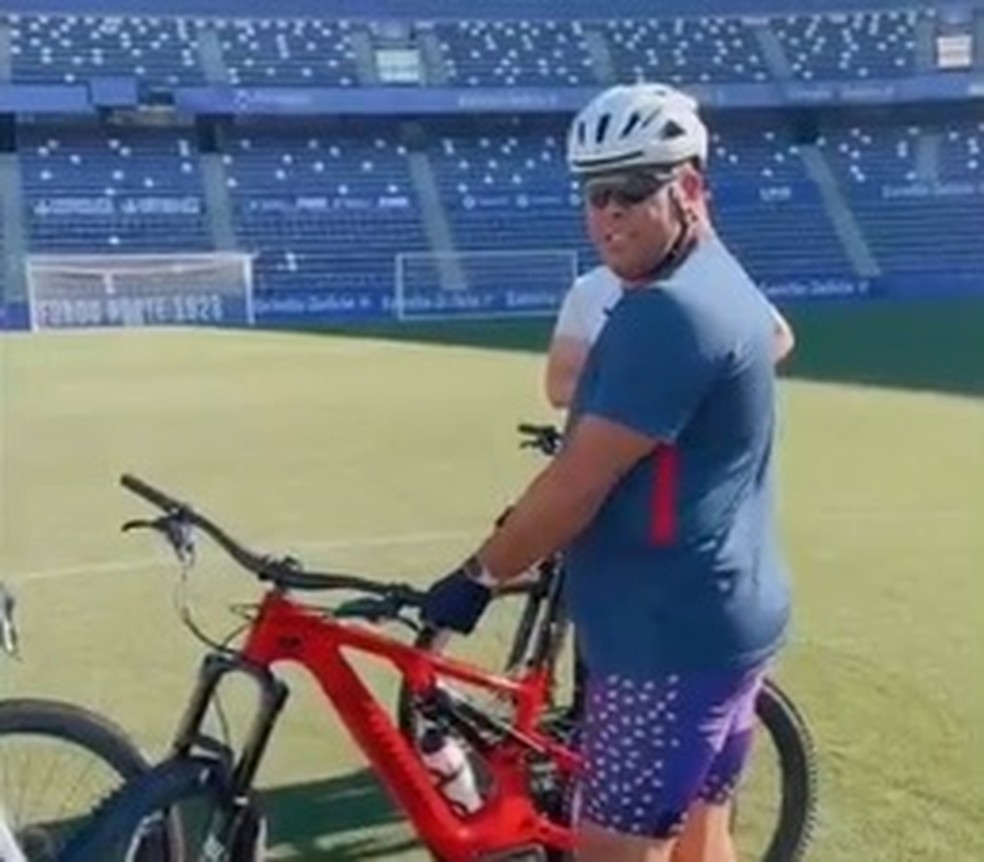 Gestor do Cruzeiro, Ronaldo inicia percurso de 500 km para cumprir promessa pelo Valladolid