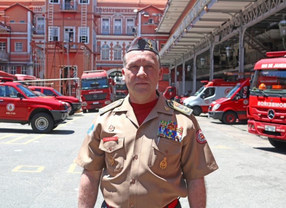 Secretário de Defesa Civil e o Corpo de Bombeiros, Roberto Robadey Jr. — Foto: Divulgação
