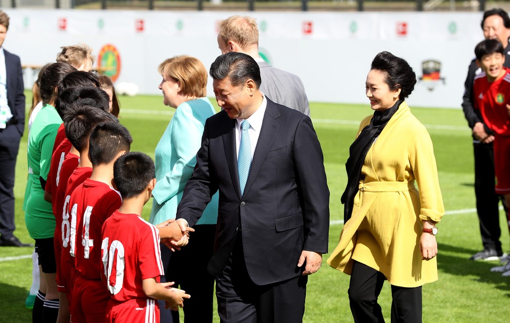 Presidente da China, Xi Jinping, durante abertura de CT da federação alemã no país, em 2017 — Foto: Getty Images