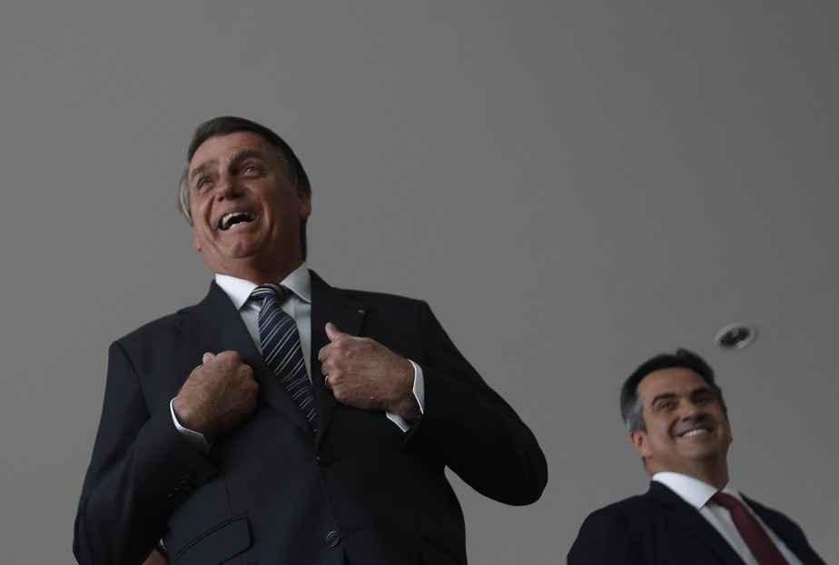 Jair Bolsonaro e o ministro Ciro Nogueira no Palácio do Alvorada