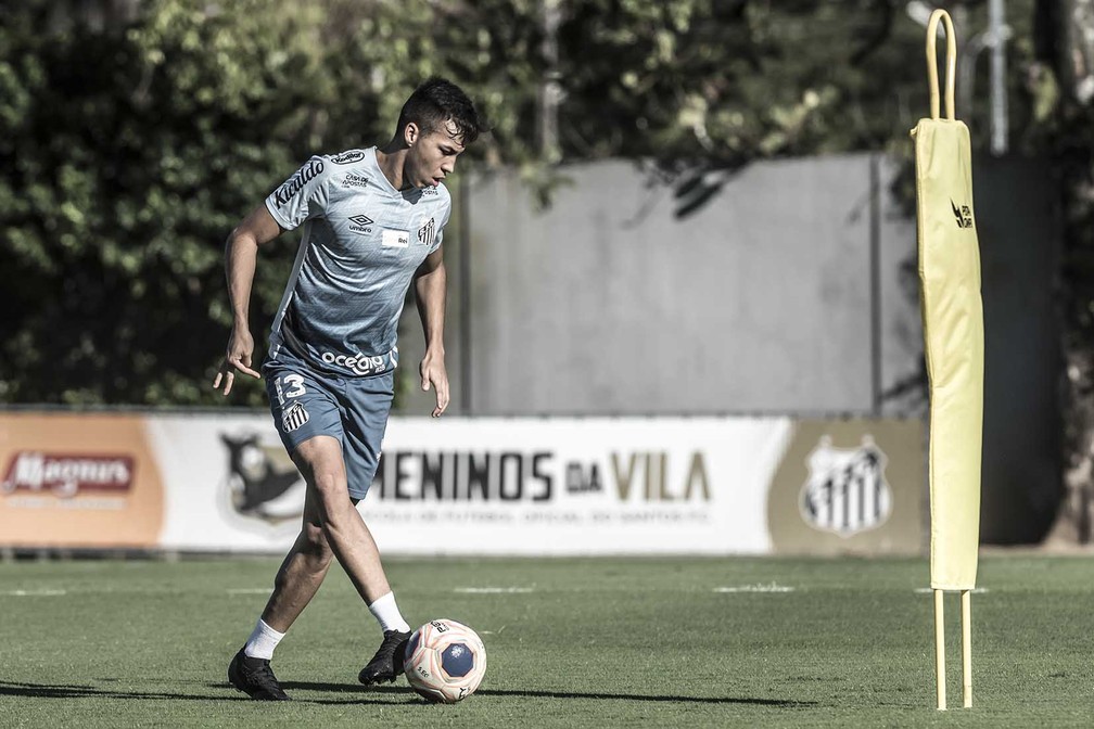 Kaio Jorge em treino do Santos — Foto: Ivan Storti/Santos FC