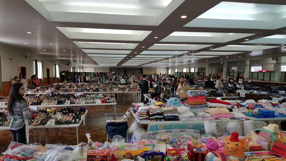 Voluntárias organizam bazar anual e renda arrecadada é doada para projetos sociais em Caxias do Sul (Foto: Bazar do Bem/Divulgação)