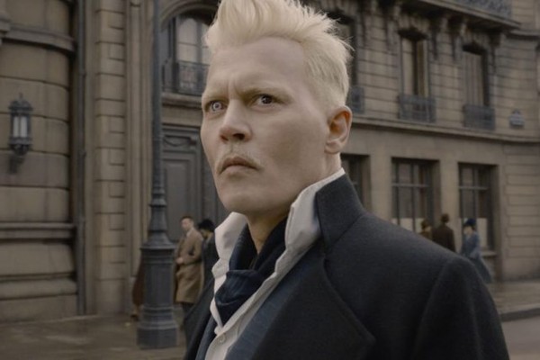 Johnny Depp as Grindelwald in the Fantastic Beasts and Where to Find Them franchise (Photo: Disclosure)