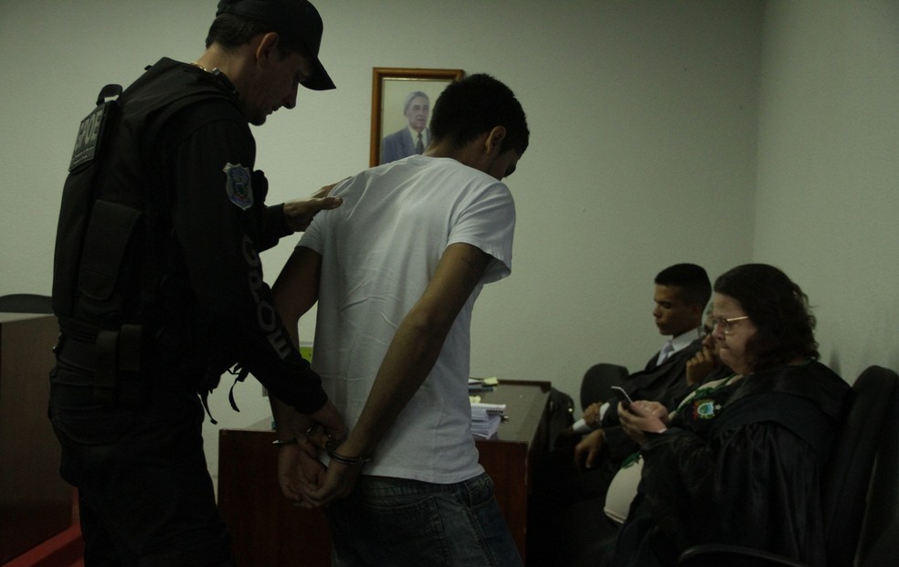Allex Aurélio Tomás dos Santos foi condenado em júri popular por matar a vendedora Vivianny Crisley (Foto: Dani Fechine/G1)