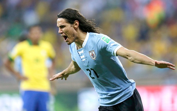 Cavani gol Uruguai Brasil Mineirão (Foto: Reuters)