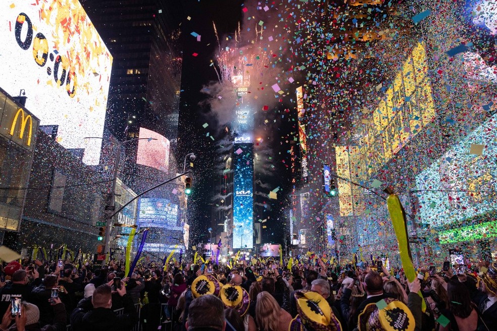 Celebração do Ano Novo na Times Square, em Nova York — Foto: Yuki Iwamura/AFP