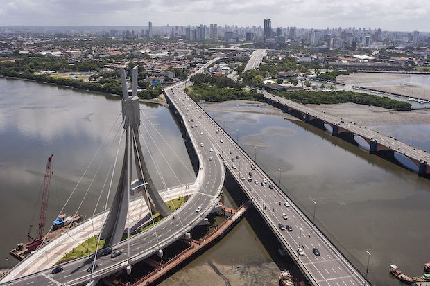 Ponte Estaiada – São Paulo, Brasil (Foto: Portal da Copa / Wikimedia Commons / CreativeCommons)