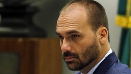 Deputado diz que Eduardo deu dossiê aos EUA (Jorge William / Agência O Globo)