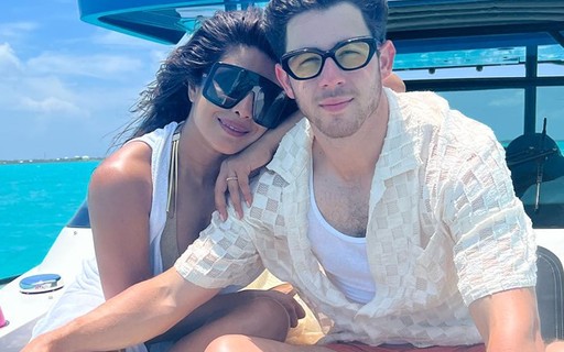 Priyanka Chopra e Nick Jonas curtem viagem romântica em ilha nas Bahamas