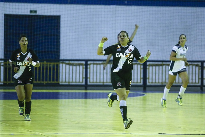 Shayane Oliveira, do Vasco, foi a artilheira do jogo com nove gols (Foto: William Lucas/Photo&Grafia)