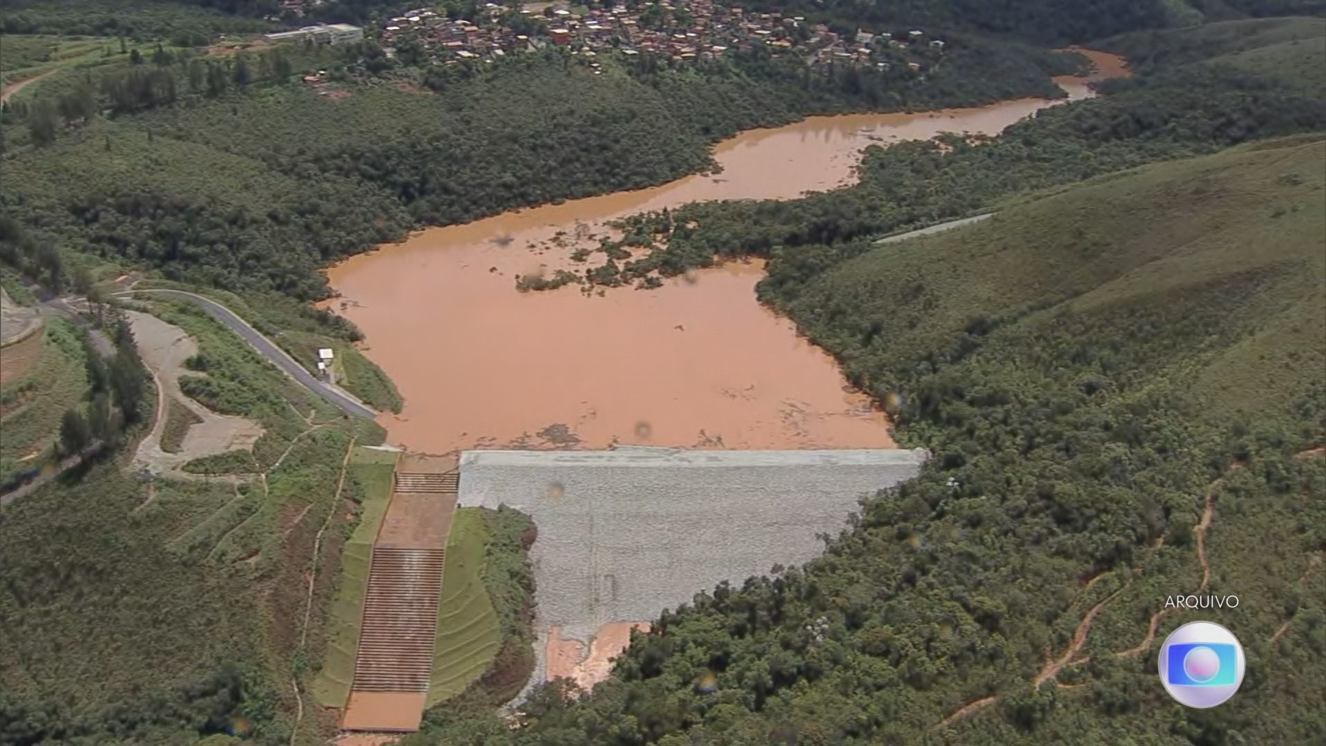Fiscais vistoriam barragens de rejeitos em Minas Gerais depois das enchentes