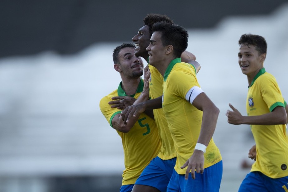 Com Reinier e Talles Magno, Brasil sub-17 Ã© convocado para amistosos com Chile em GoiÃ¢nia