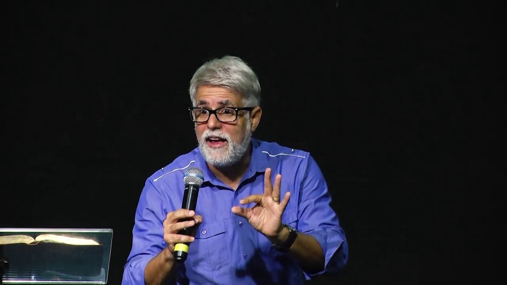 O pastor Cláudio Duarte O pastor Cláudio Duarte