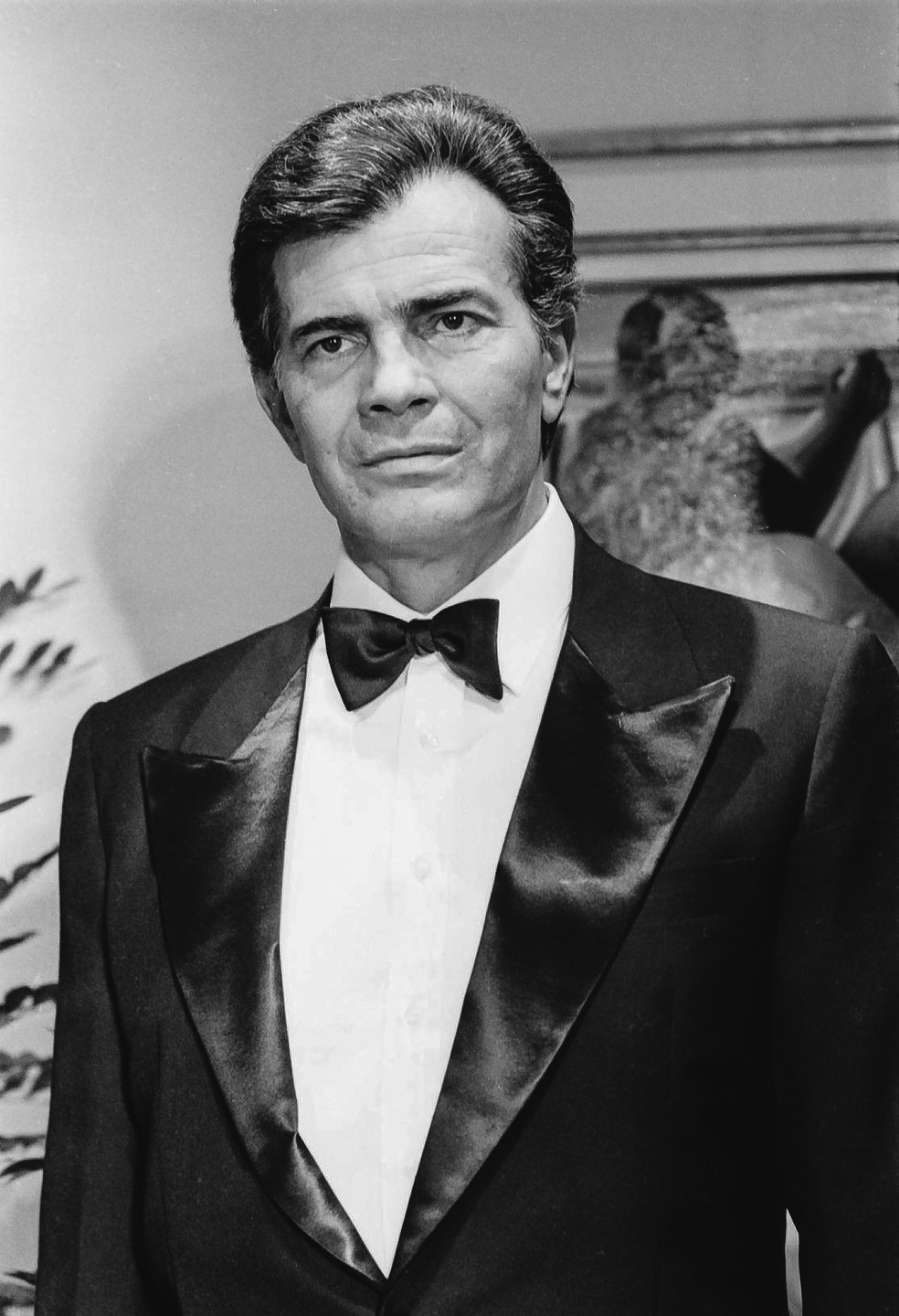 Tarcísio Meira era o personagem Renato Villar na novela 'Roda de Fogo', em 1986 — Foto: Acervo Globo