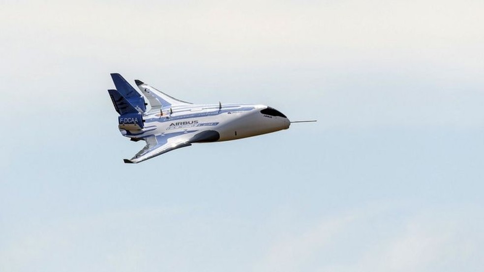 O Airbus Maveric é uma aeronave de teste de asa mista com controle remoto — Foto: Airbus via BBC