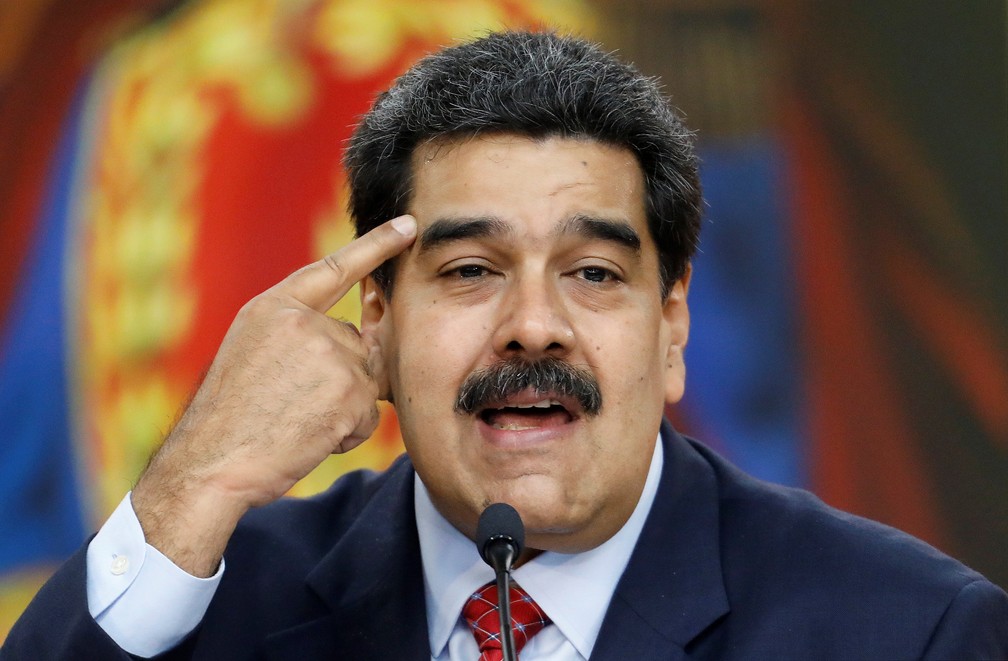 NicolÃ¡s Maduro fala Ã  imprensa em meio a impasse sobre a PresidÃªncia da Venezuela â€” Foto: Manaure Quintero/Reuters