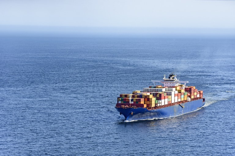 Navio transporta contêineres para exportação (Foto: Mapa/Divulgação)