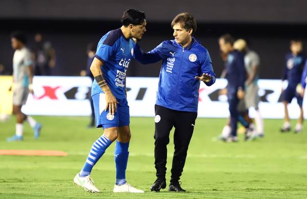 Paraguai demite o técnico após início ruim nas eliminatórias | futebol internacional