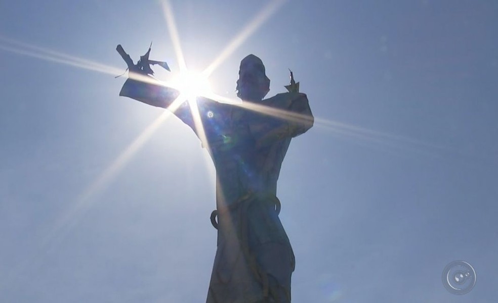Prêmio saiu no dia do padroeiro da cidade, São Francisco de Assis (Foto: Reprodução / TV TEM )