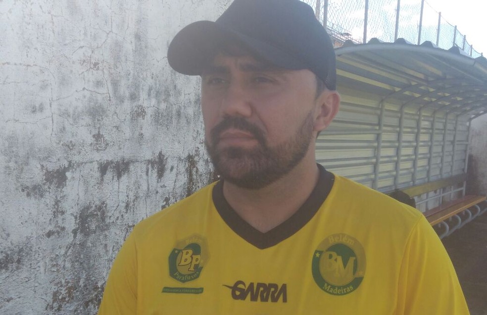 Luizinho Lopes confia no retrospecto em casa do Globo FC (Foto: Hugo Monte/GloboEsporte.com)