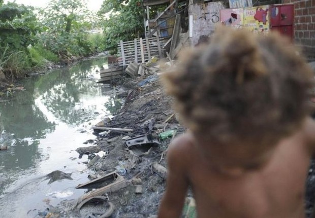 BBC: Apesar de `Brasil contribuir para que mundo continuasse alimentado`, como disse Bolsonaro na ONU, IBGE diz que fome atinge niveis alarmantes no país - especialmente no campo (Foto: FERNANDO FRAZÃO/ AGÊNCIA BRASIL VIA BBC)