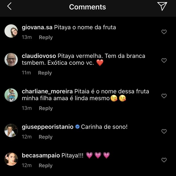 Claudia Ohana saboreia pitaya no Instagram (Foto: Reprodução/Instagram)