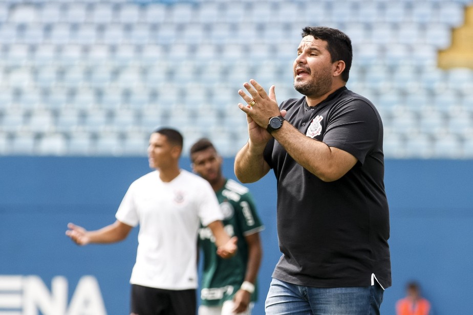 Eduardo Barroca deixa o time sub-20 do Corinthians e Ã© o novo tÃ©cnico do Botafogo