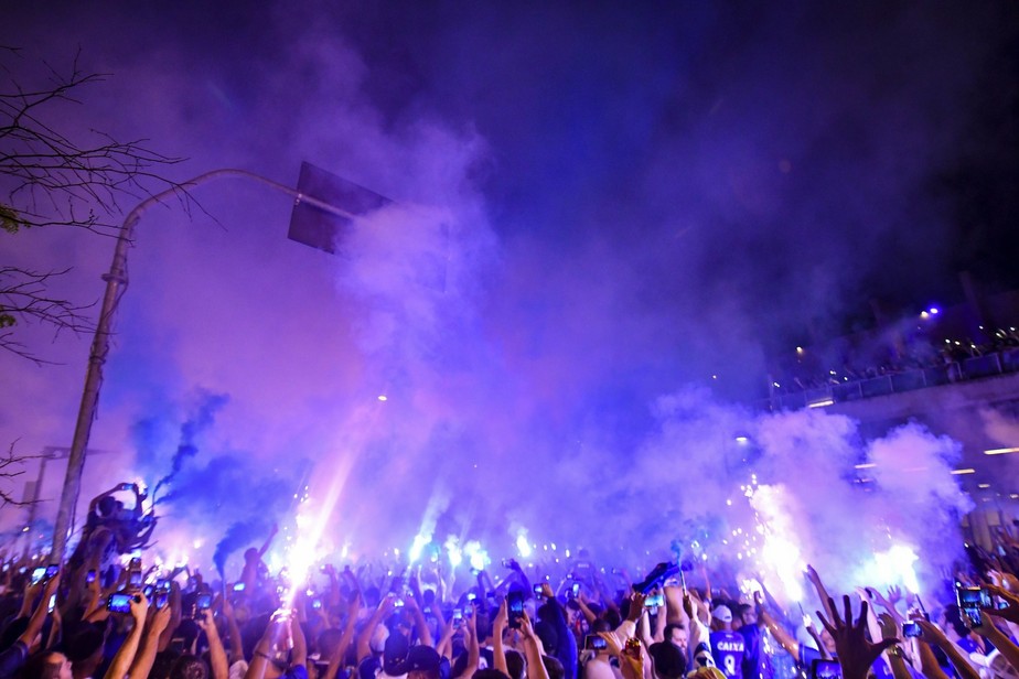 Onda azul! Cruzeiro quebra recorde de pÃºblico de times brasileiros na Libertadores 2018