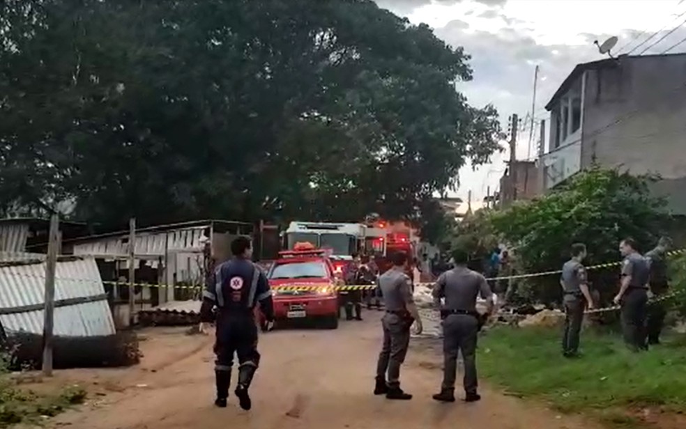 Área onde atirador matou três pessoas foi isolada em Sousas, Campinas (Foto: Polícia Militar/Divulgação)