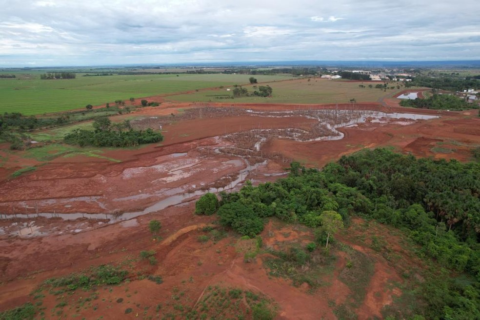 Situao do Rio Sepotuba durante a seca no ano passado  Foto: Divulgao