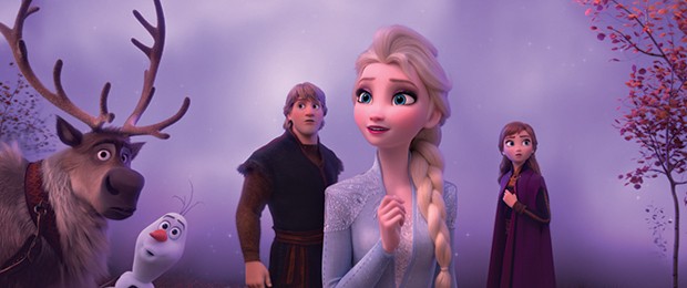 FROZEN 2 - In Walt Disney Animation Studios’ “Frozen 2, Elsa, Anna, Kristoff, Olaf and Sven journey far beyond the gates of Arendelle in search of answers. Featuring the voices of Idina Menzel, Kristen Bell, Jonathan Groff and Josh Gad, “Frozen 2” opens i (Foto: Divulgação)