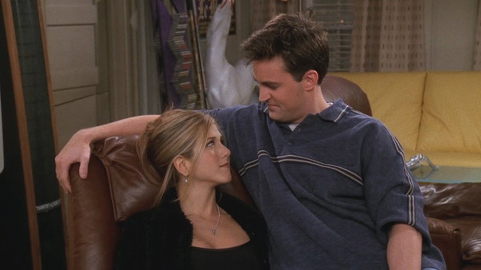 Jennifer Aniston e Matthew Perry em Friends — Foto: Divulgação