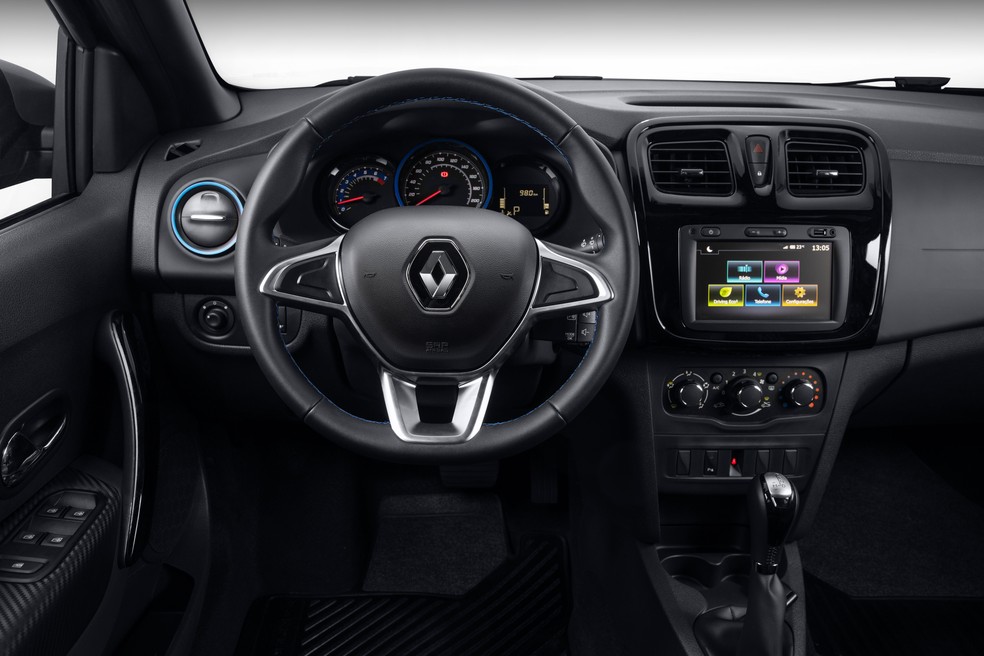 Interior da versão tem acabamentos exclusivos, como nos apoios laterais, nas saídas de ar e no quadro de instrumentos — Foto: Divulgação/Renault