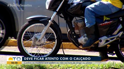 Confira os modelos de calçados que podem ou não ser usados na hora de dirigir