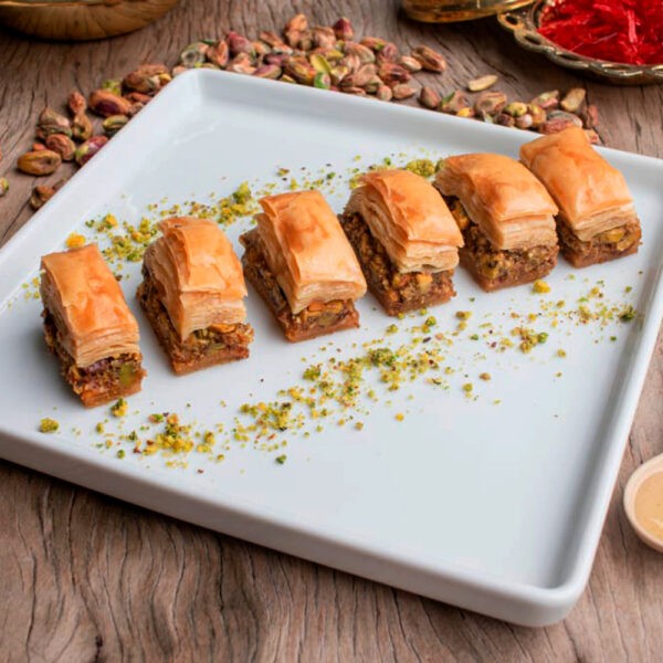 As baklavas são os doces mais vendidos na Alyah. Na foto, a versão recheada de pistache (Foto: Divulgação)