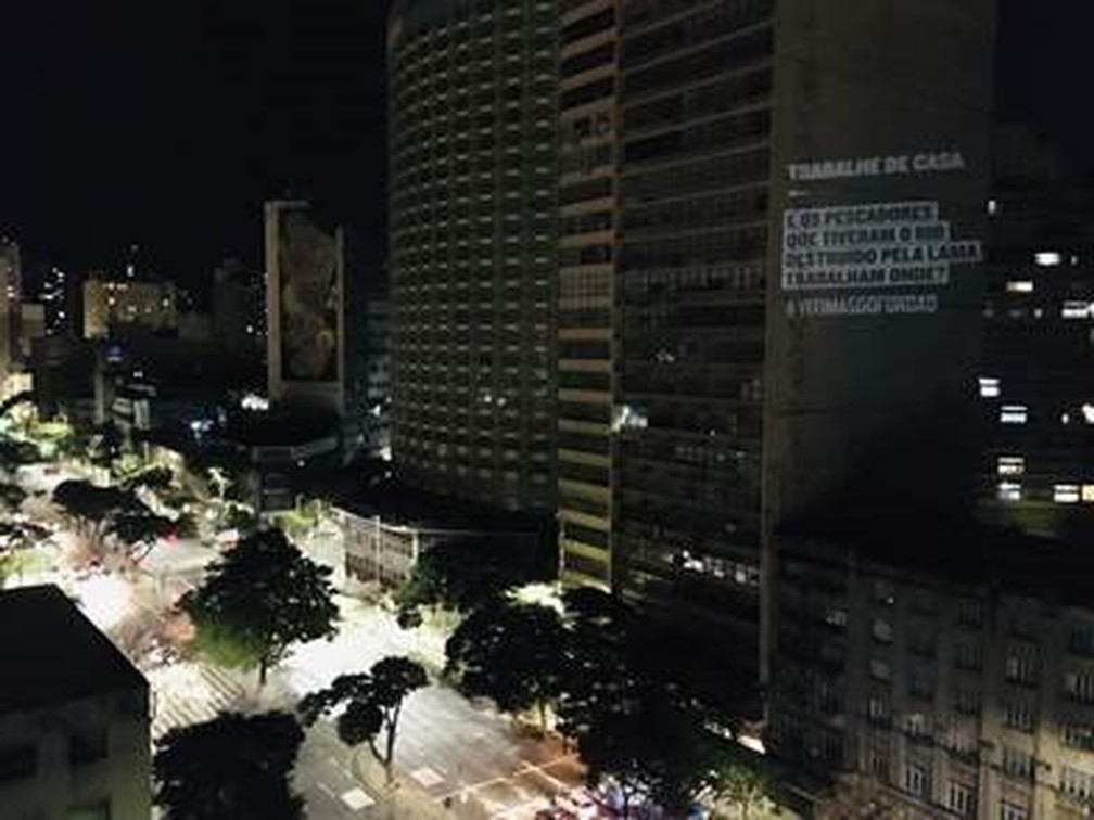 Projecoes Em Predios Pedem Justica A Vitimas Do Rompimento Da Barragem Da Samarco Minas Gerais G1