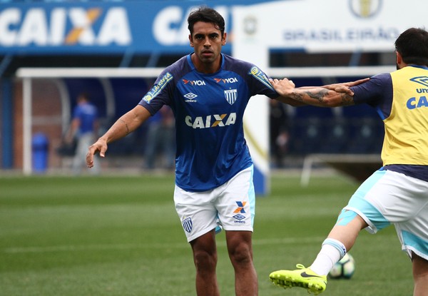 Presidente do Corinthians descarta contratação de atacante Júnior Dutra