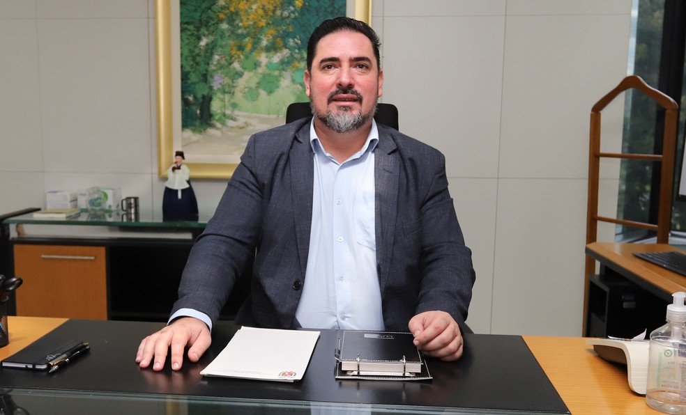 Elisandro Pires Frigo é secretário de administração — Foto: AEN