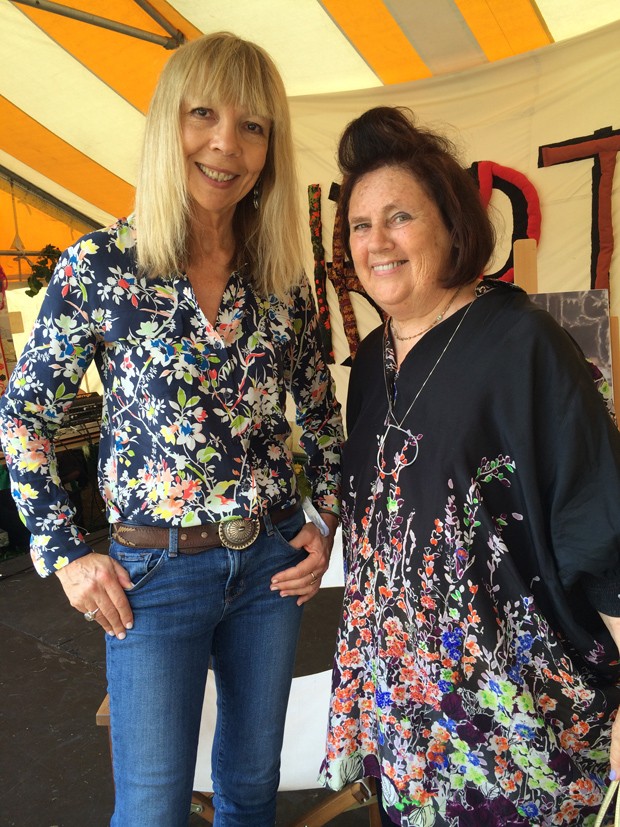 Suzy Menkes and Penelope Tree at Port Eliot Festival (Foto:  )
