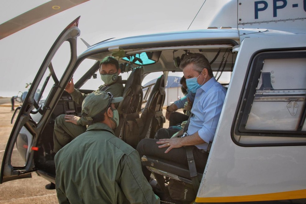 Sobrevoo foi feito de helicóptero em área do Pantanal — Foto: Christiano Antonucci - Secom/MT
