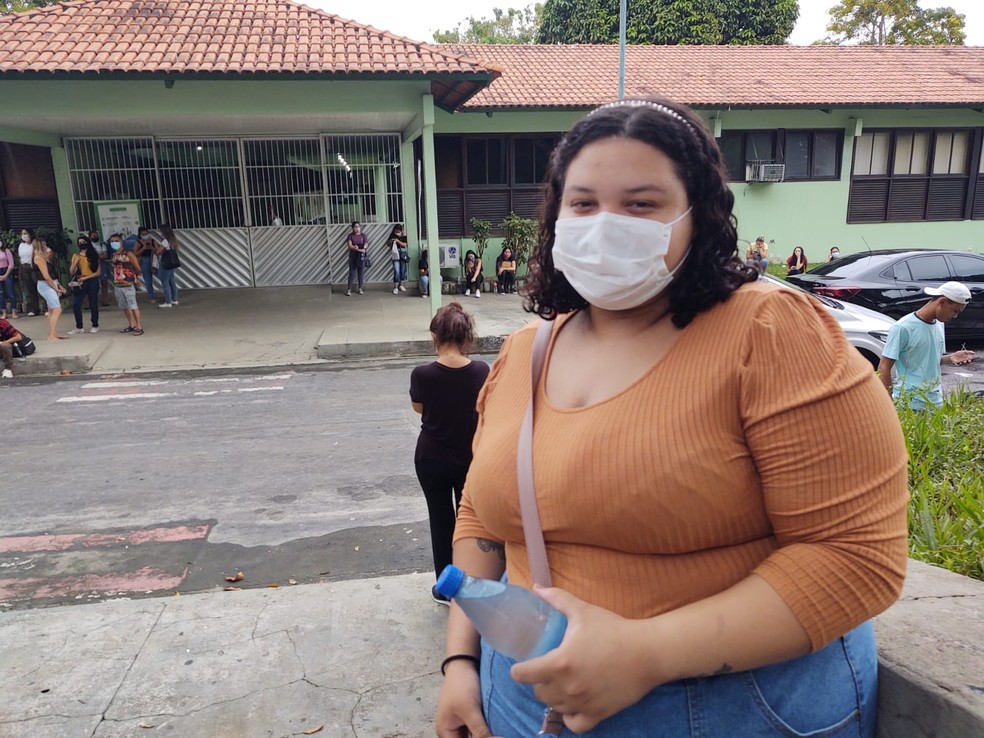 Jade Barros, de 19 anos, participa do Vestibular da UEA pela primeira vez. — Foto: Eliana Nascimento/G1 AM