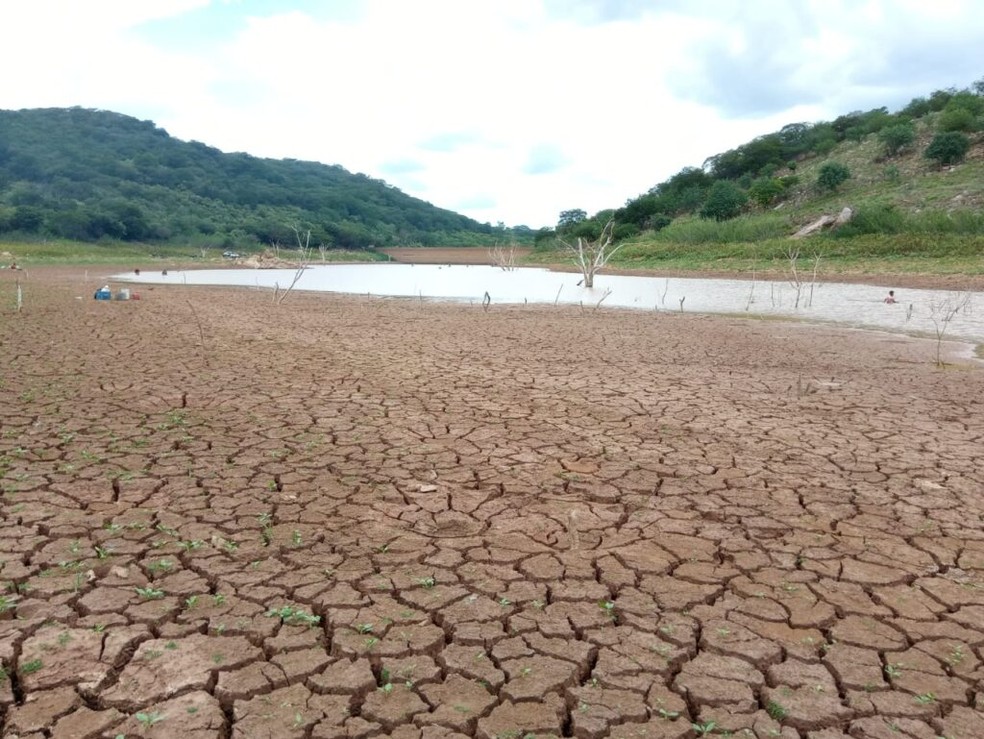 Agespisa diz que 50% da cidade de Simões está sem abastecimento de água devido seca em barragem no PI — Foto: Prefeitura de Simões