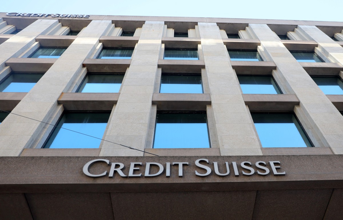 UBS intends to complete the purchase of Credit Suisse by early June