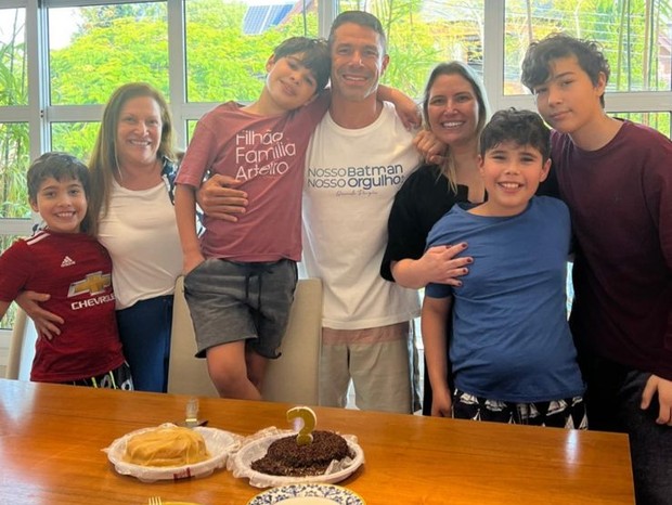 Marcus Buaiz curte aniversário com os filhos e recebe homenagens de Zilu Godoi, Gracielle Lacerda e Camilla Camargo, família de Wanessa (Foto: Reprodução/Instagram)
