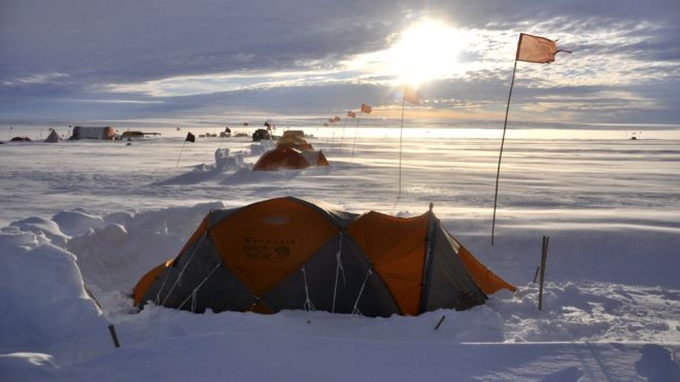 Uma viagem 'à geleira do fim do mundo' ameaçada pelo aquecimento global — Foto: BBC