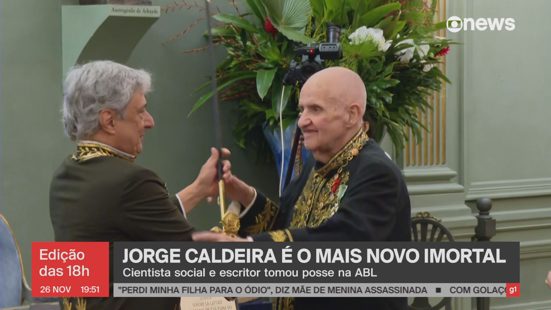 Escritor Jorge Caldeira toma posse na Academia Brasileira de Letras