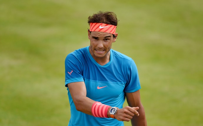    Rafael Nadal é eliminado por Dolgopolov em Queen's (Foto: Reuters)